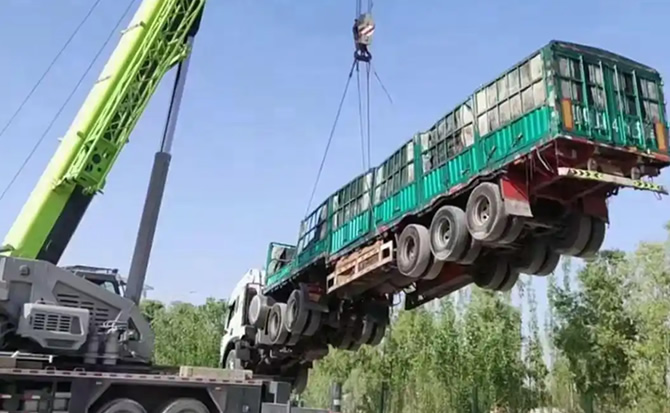 阿拉善盟道路脱困救援案例